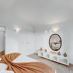 Charming With Private And Heated Pool Villa
