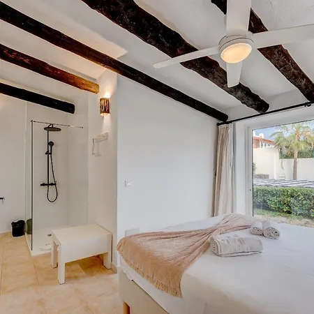 빌라 Charming With Private And Heated Pool