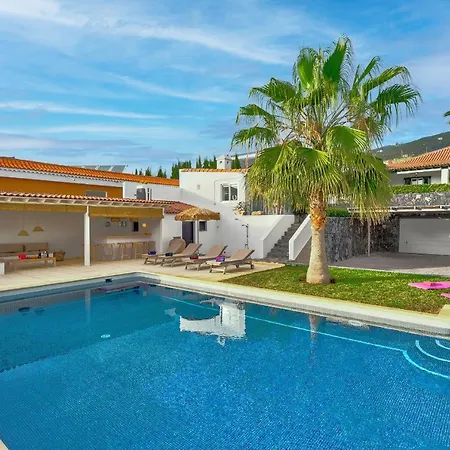 Charming With Private And Heated Pool וילה *