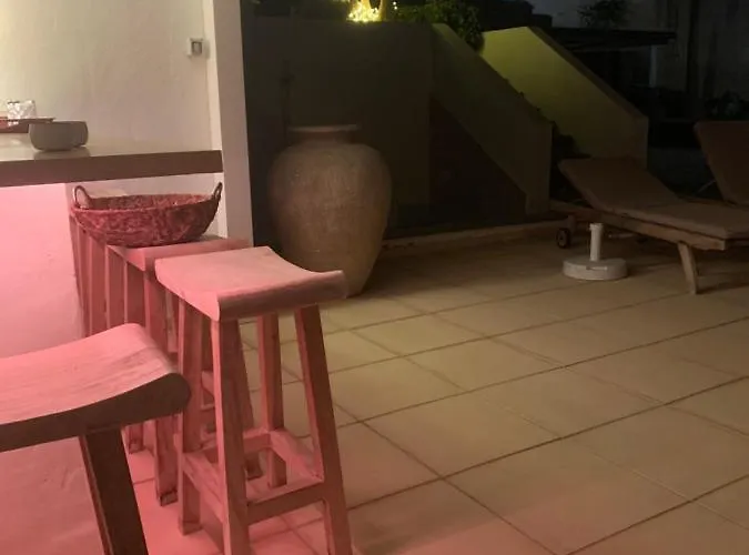 Charming With Private And Heated Pool וילה