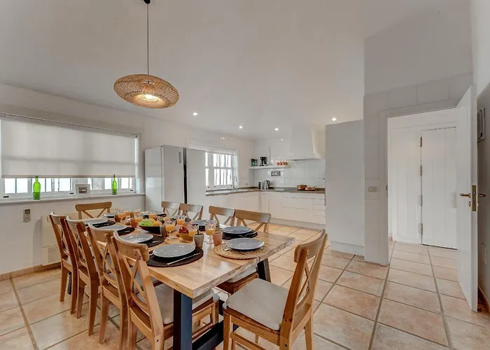 Charming With Private And Heated Pool فيلة *