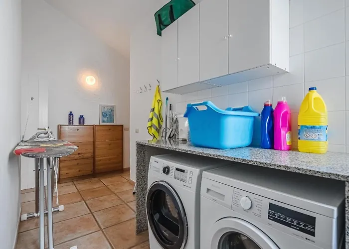 Charming With Private And Heated Pool וילה *