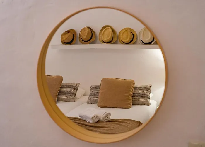 فيلة Charming With Private And Heated Pool