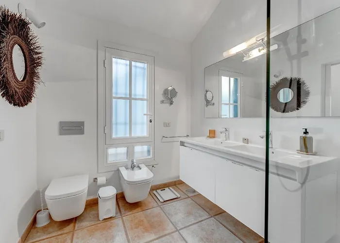 Charming With Private And Heated Pool فيلة *