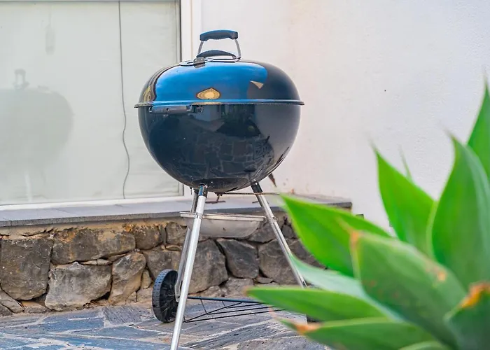 וילה Charming With Private And Heated Pool אדחה