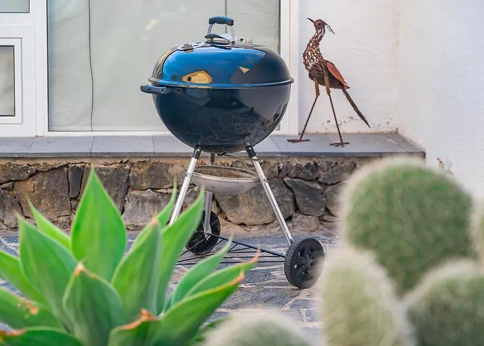 فيلة Charming With Private And Heated Pool *