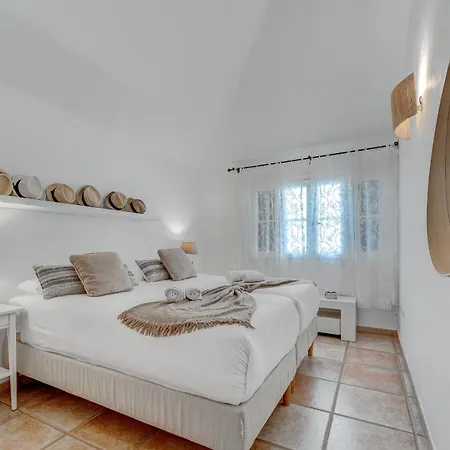 Charming With Private And Heated Pool Villa Costa Adeje