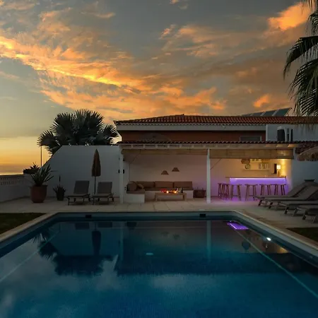 Charming With Private And Heated Pool Villa Costa Adeje