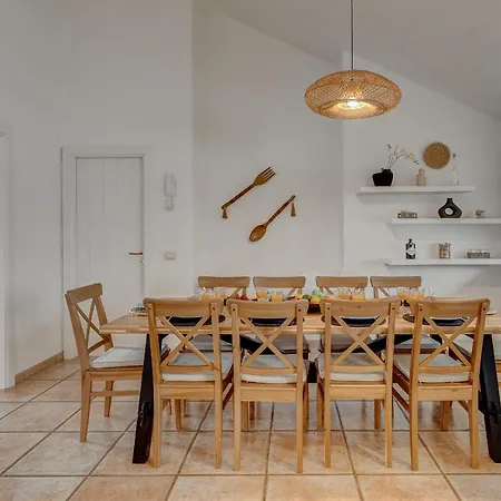 Charming With Private And Heated Pool Villa Costa Adeje