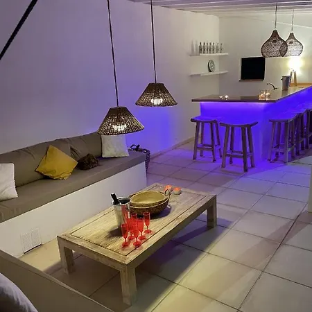 빌라 Charming With Private And Heated Pool