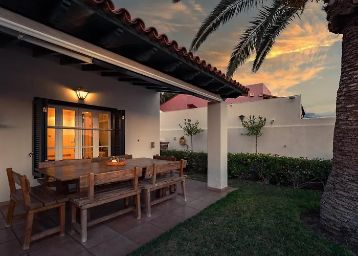 Charming With Private And Heated Pool Villa *