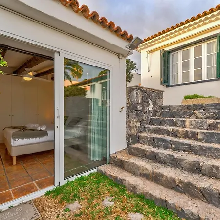 Charming With Private And Heated Pool *